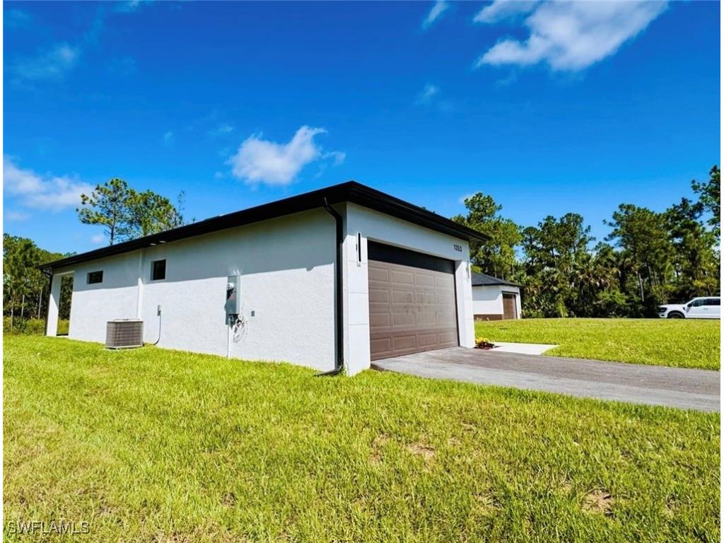 1353 Everglades Blvd N Naples FL 34120 225071008 image3