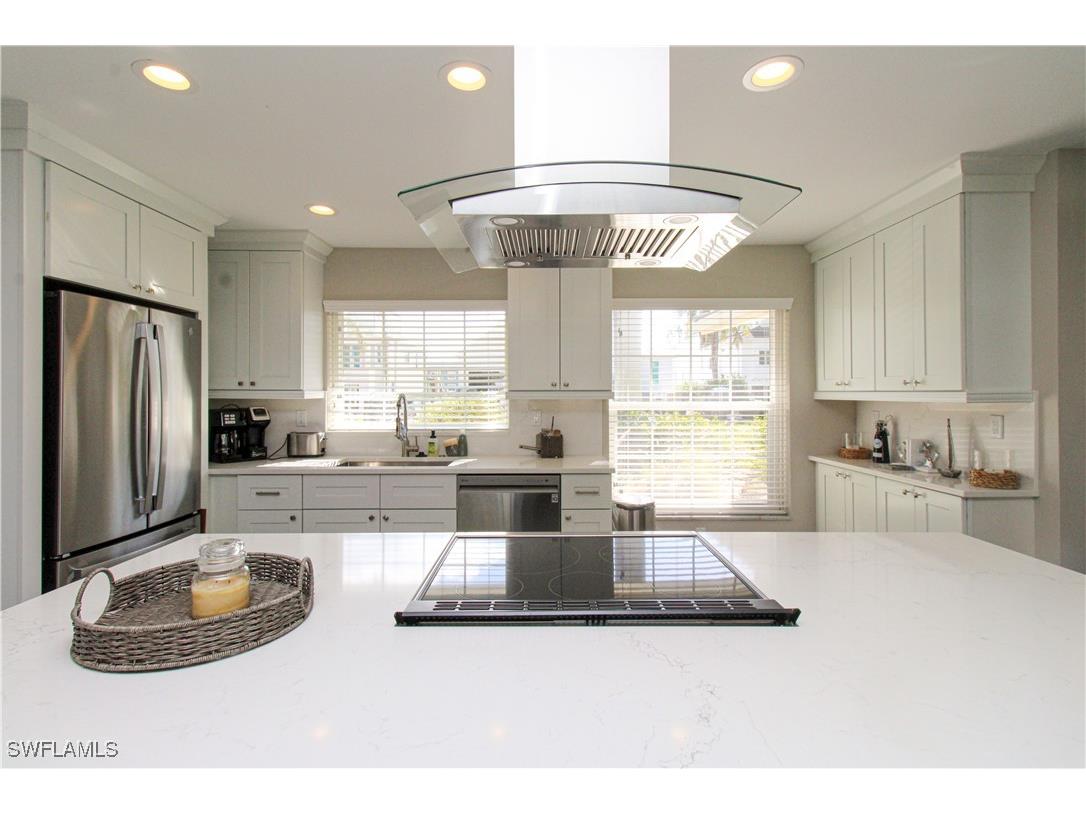 1353 Pelican Avenue Naples FL 34102 225083499 image18