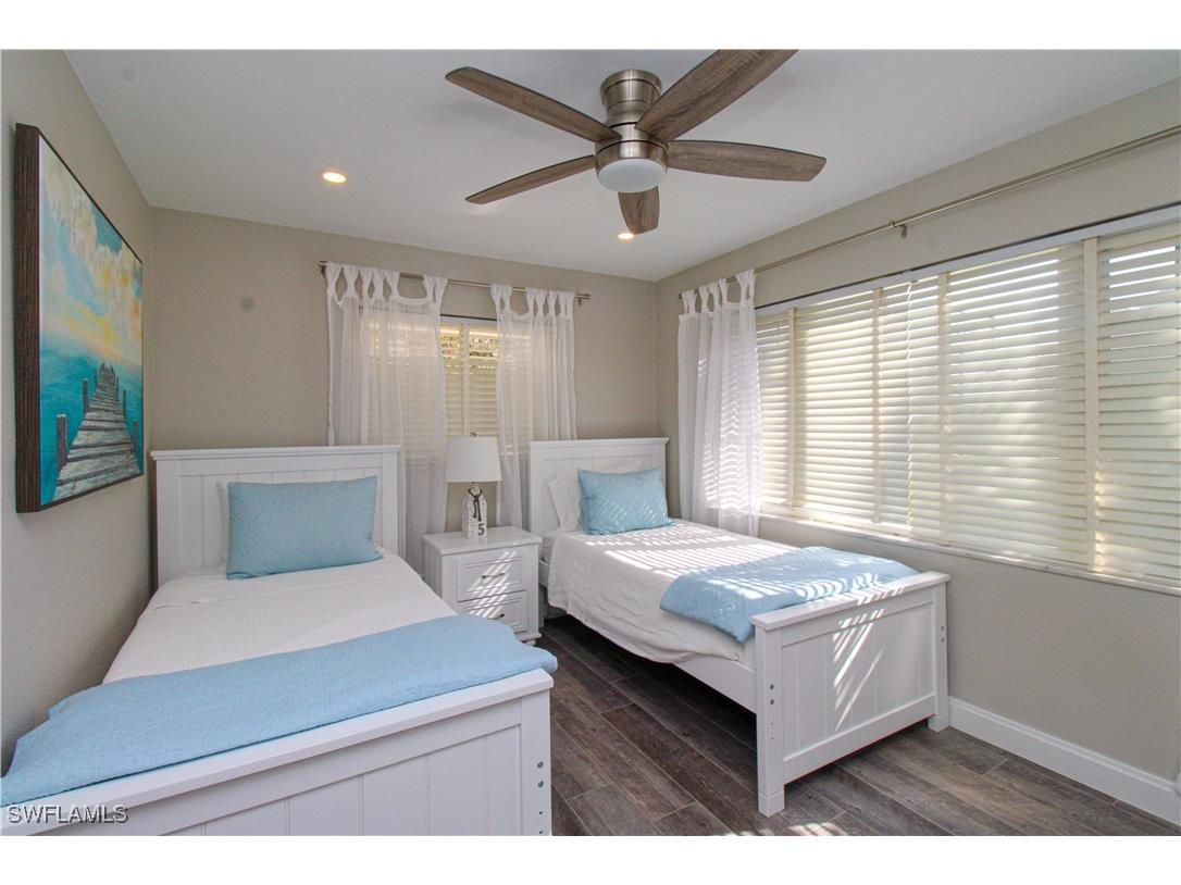 1353 Pelican Avenue Naples FL 34102 225083499 image31