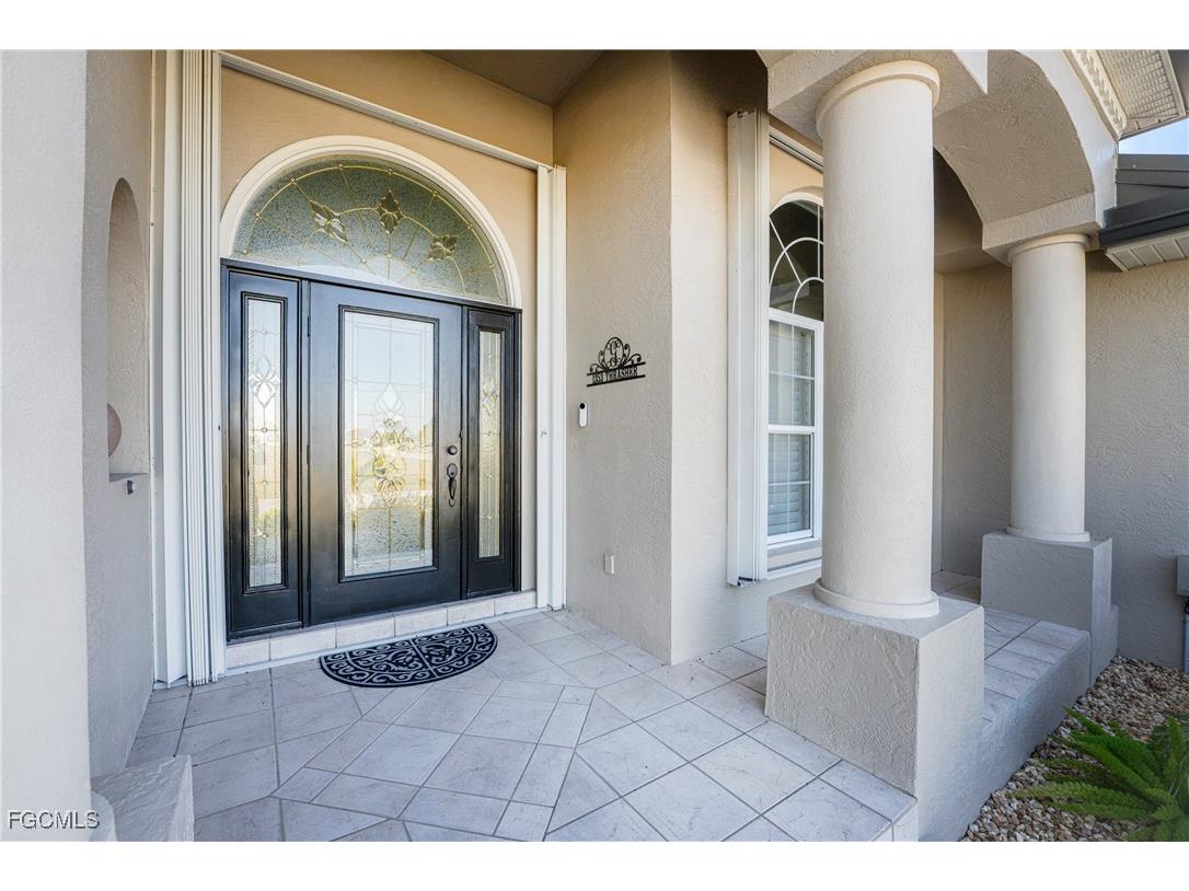 1353 Thrasher Drive Punta Gorda FL 33950 2025020869 image2