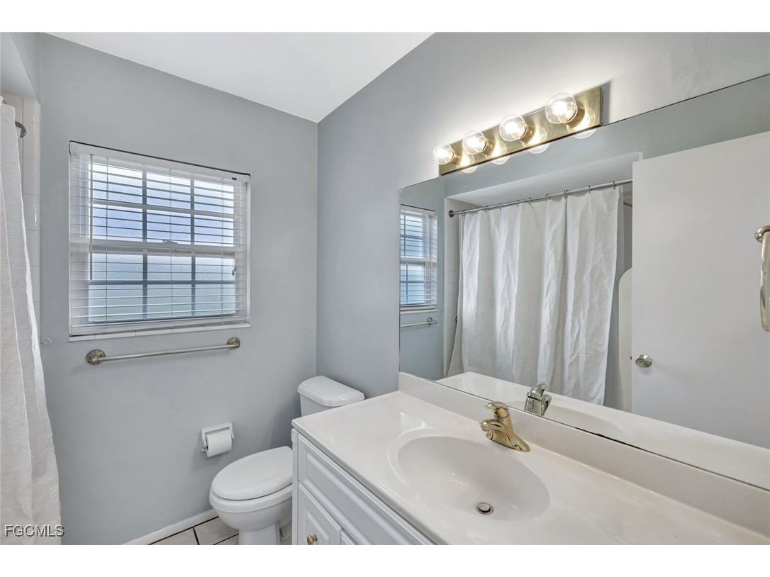 13530 Stratford Place Circle #104 Fort Myers FL 33919 2025000069 image16