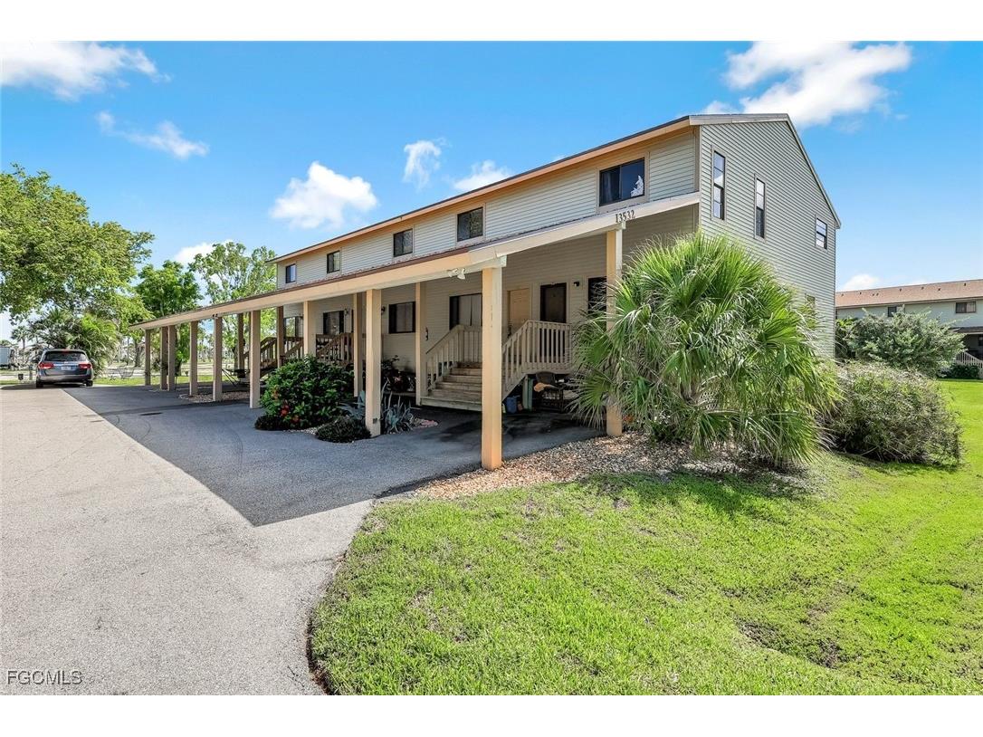 13532 Siesta Pines Court #5 Fort Myers FL 33908 2026004651 image2