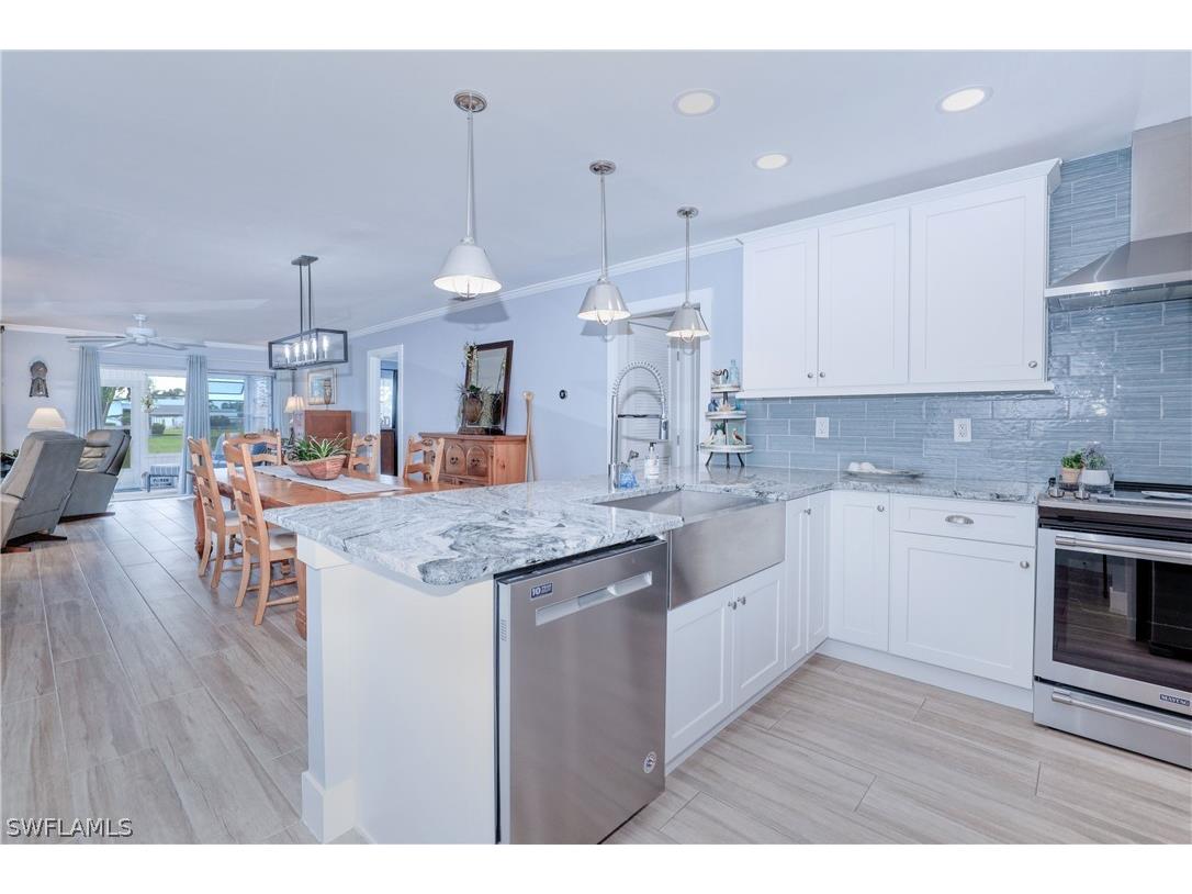 1354 Bunker Way #1016 Fort Myers FL 33919 223006929 image1