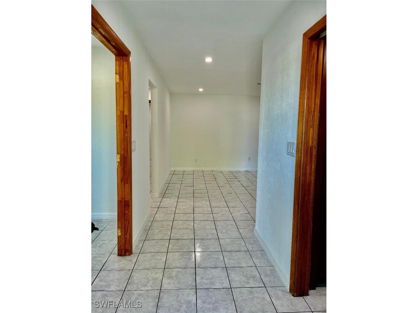 1354 Jambalana Lane Fort Myers FL 33901 226003862 image3