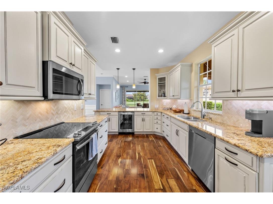 13541 Southampton Drive Bonita Springs FL 34135 225076597 image9