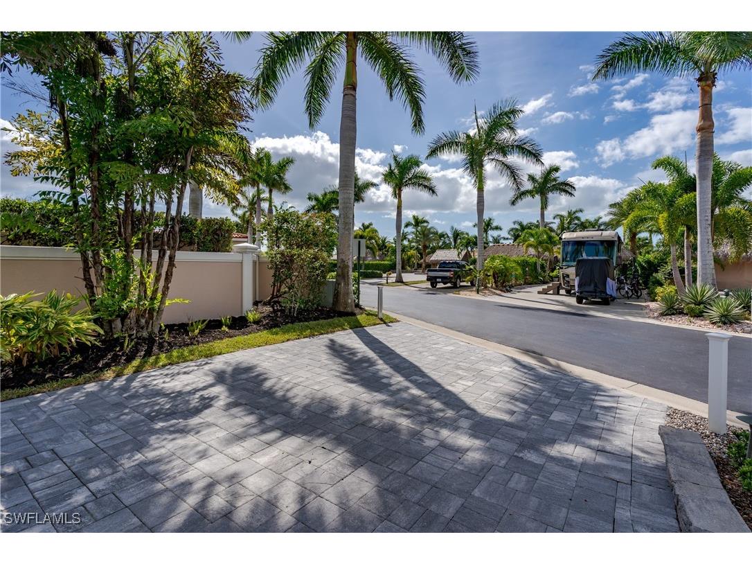 13547 Snook Circle Naples FL 34114 226001804 image24