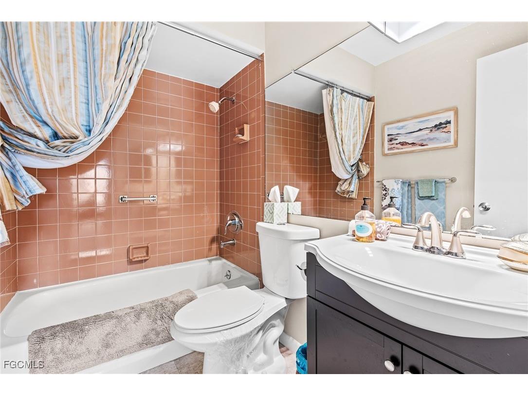 1355 Rock Dove Court #1-2 Punta Gorda FL 33950 2025020322 image18