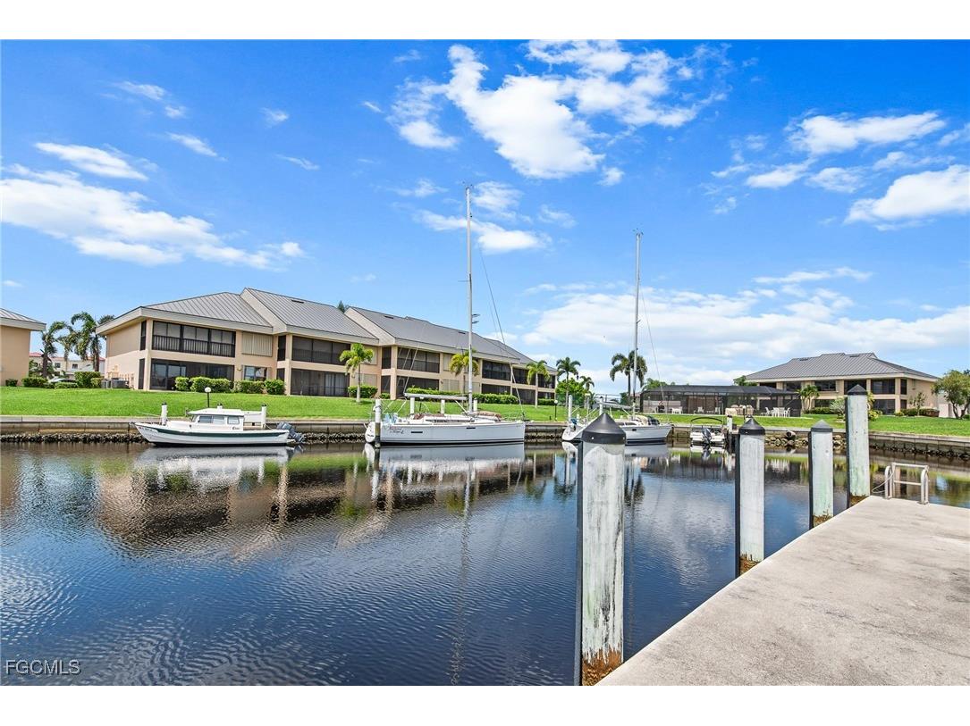 1355 Rock Dove Court #1-2 Punta Gorda FL 33950 2025020322 image2