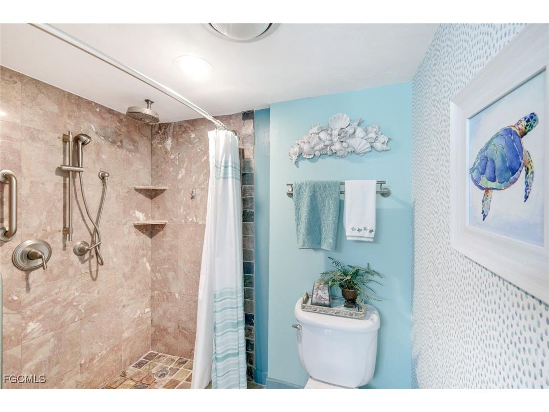 13551 Stratford Place Circle #202 Fort Myers FL 33919 2025016990 image24