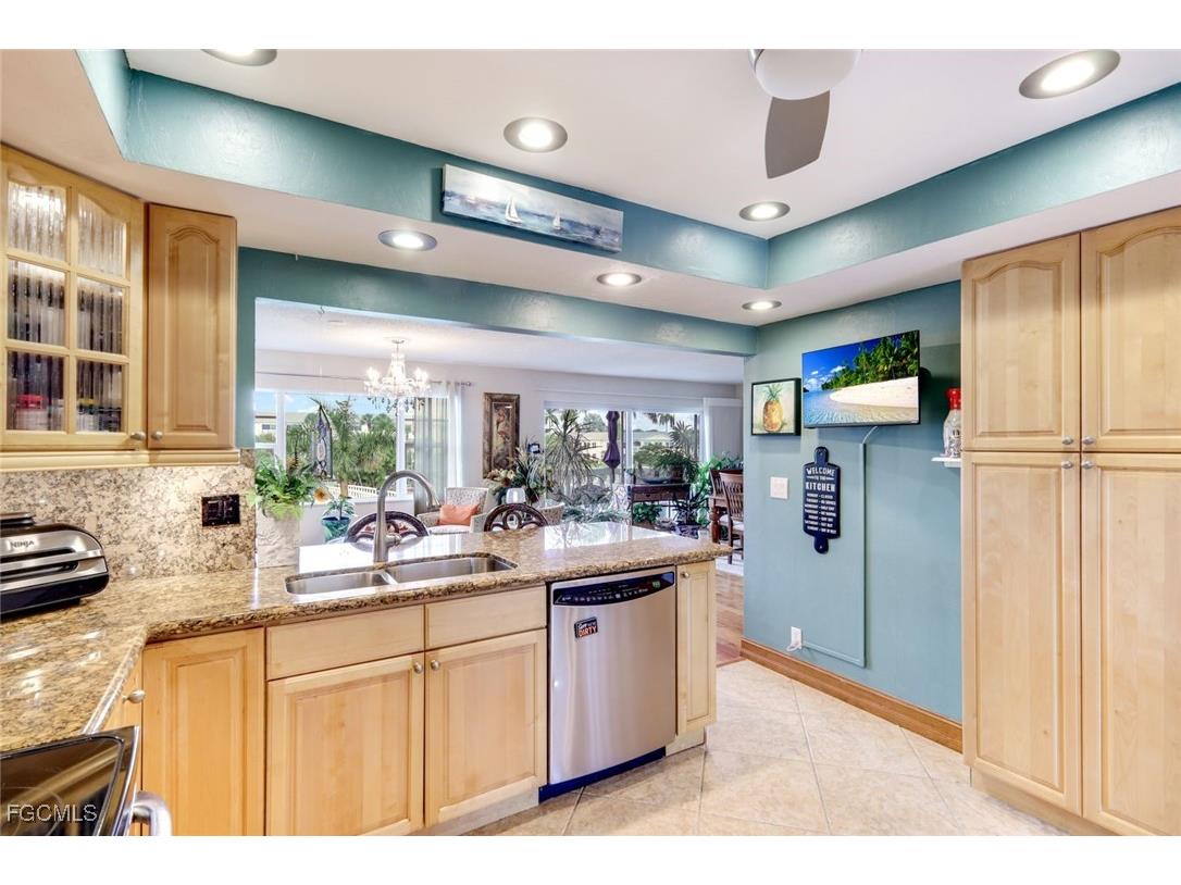 13551 Stratford Place Circle #202 Fort Myers FL 33919 2025016990 image5