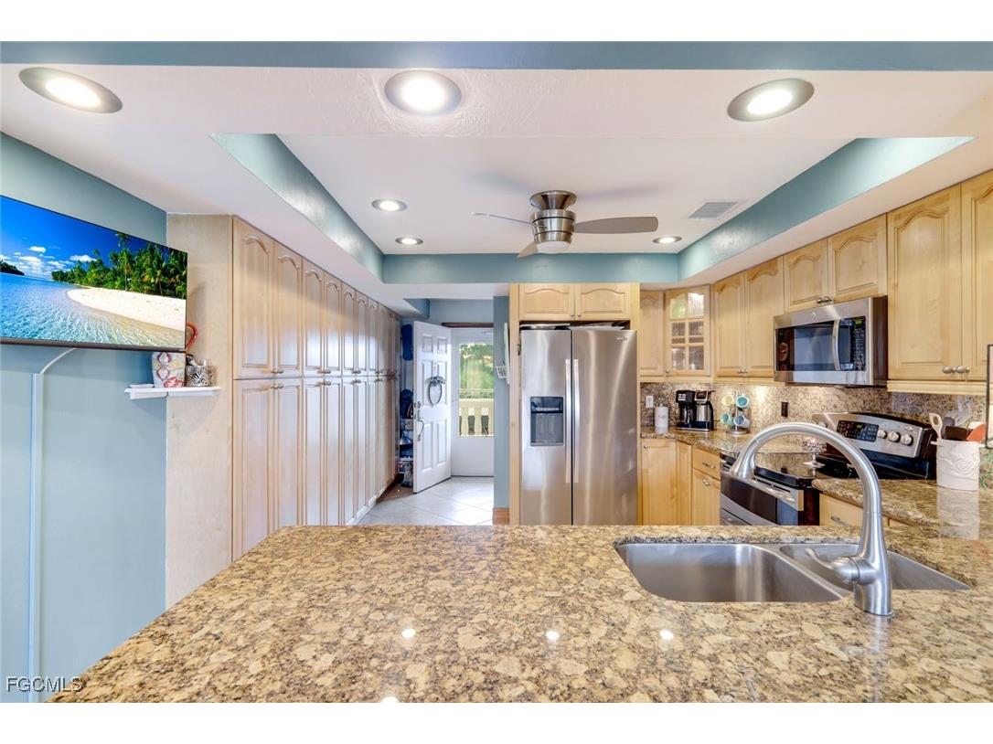 13551 Stratford Place Circle #202 Fort Myers FL 33919 2025016990 image8