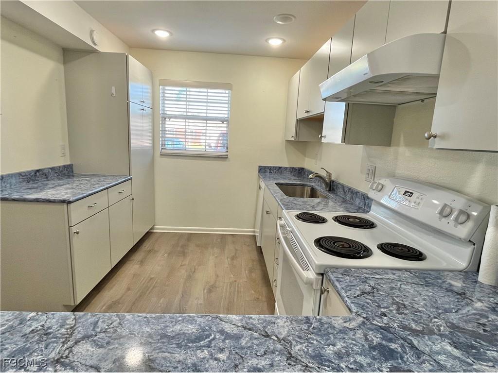 1356 Myerlee Country Club Boulevard #2 Fort Myers FL 33919 2026005185 image10