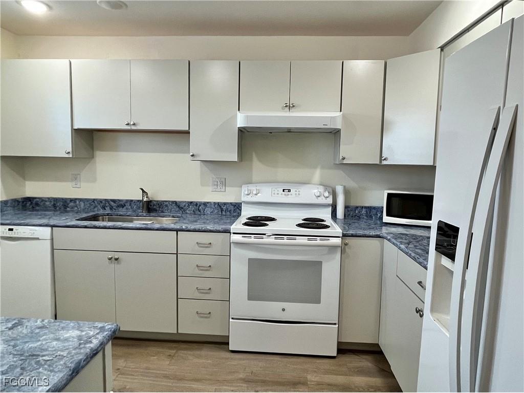 1356 Myerlee Country Club Boulevard #2 Fort Myers FL 33919 2026005185 image13