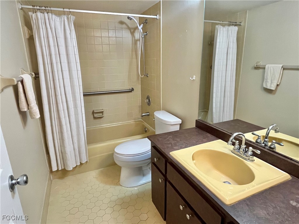 1356 Myerlee Country Club Boulevard #2 Fort Myers FL 33919 2026005185 image34