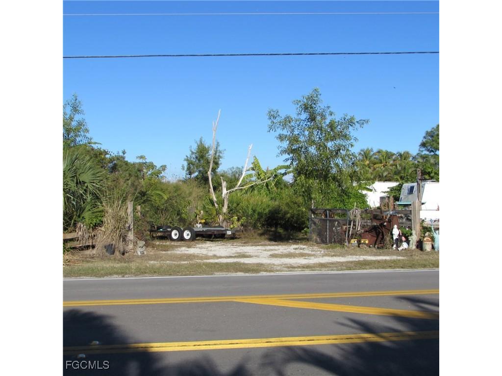 13560 / 13572 Stringfellow Road Bokeelia FL 33922 2026001046 image1