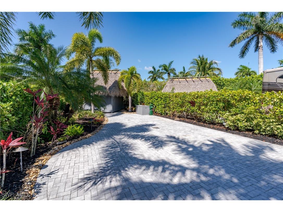 13568 Snook Circle Naples FL 34114 225036483 image24