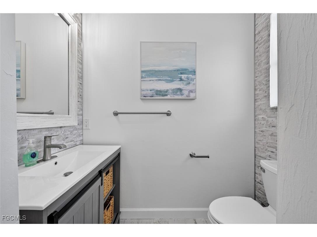 13570 Harbour Ridge Drive Fort Myers FL 33908 2025013379 image43