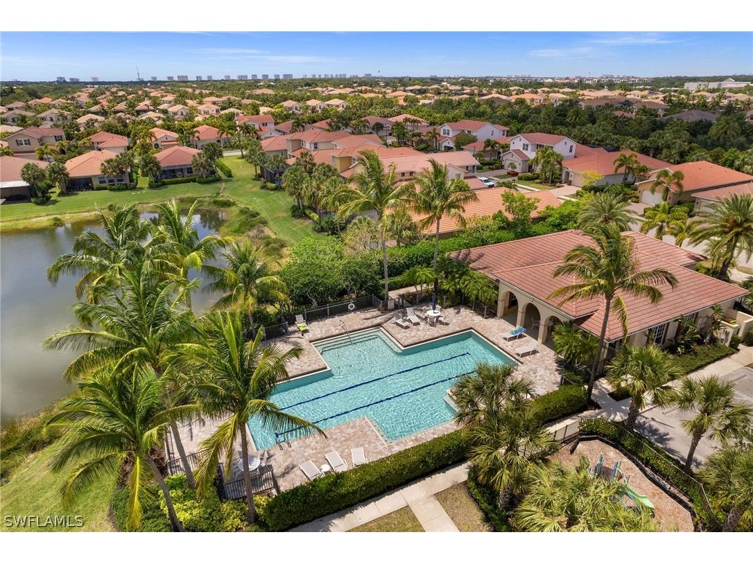 13579 Manchester Way Naples FL 34109 224040799 image1