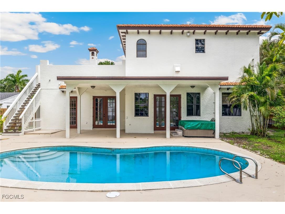 1358 Hopedale Drive Fort Myers FL 33919 2026000034 image3