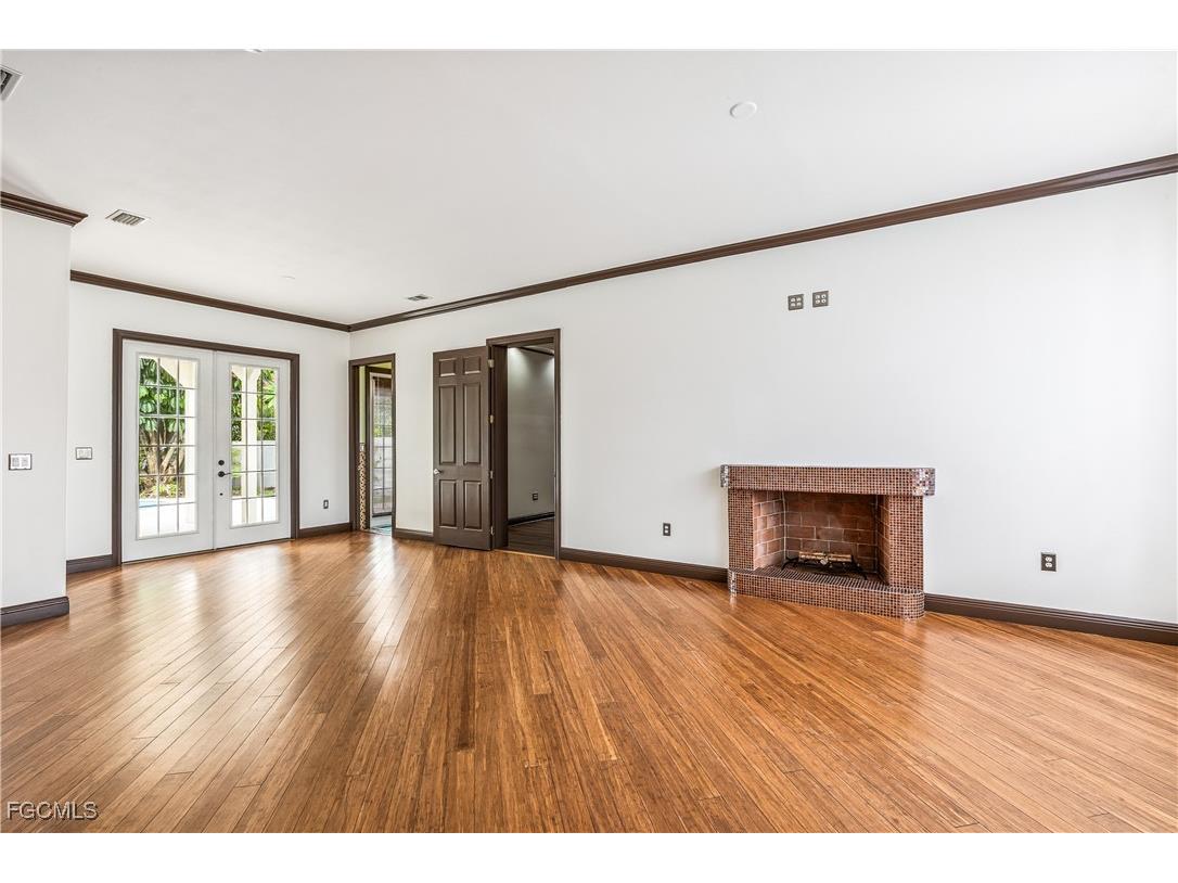 1358 Hopedale Drive Fort Myers FL 33919 2026000034 image8