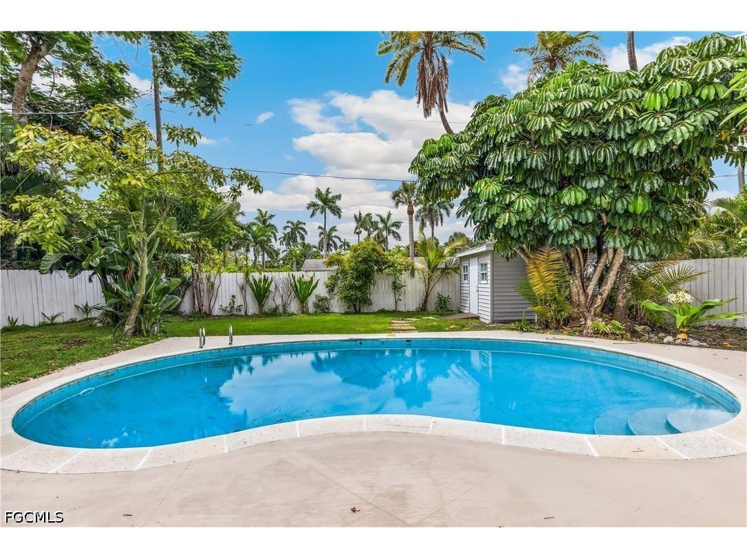 1358 Hopedale Drive Fort Myers FL 33919 2026019945 image4