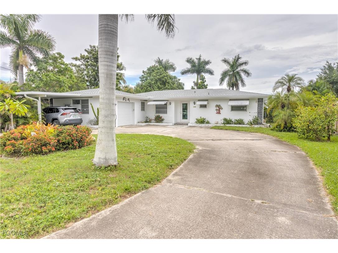 1358 Sunrise Drive North Fort Myers FL 33917 2025009540 image1