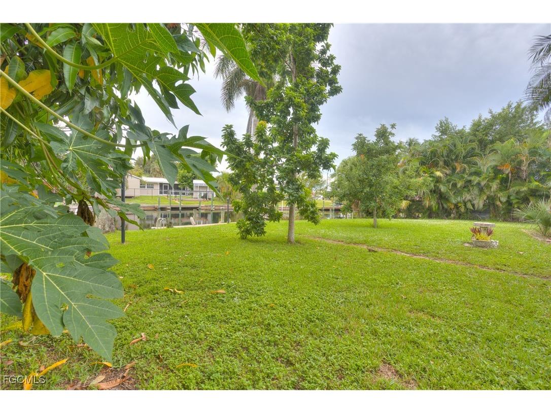 1358 Sunrise Drive North Fort Myers FL 33917 2025009540 image28