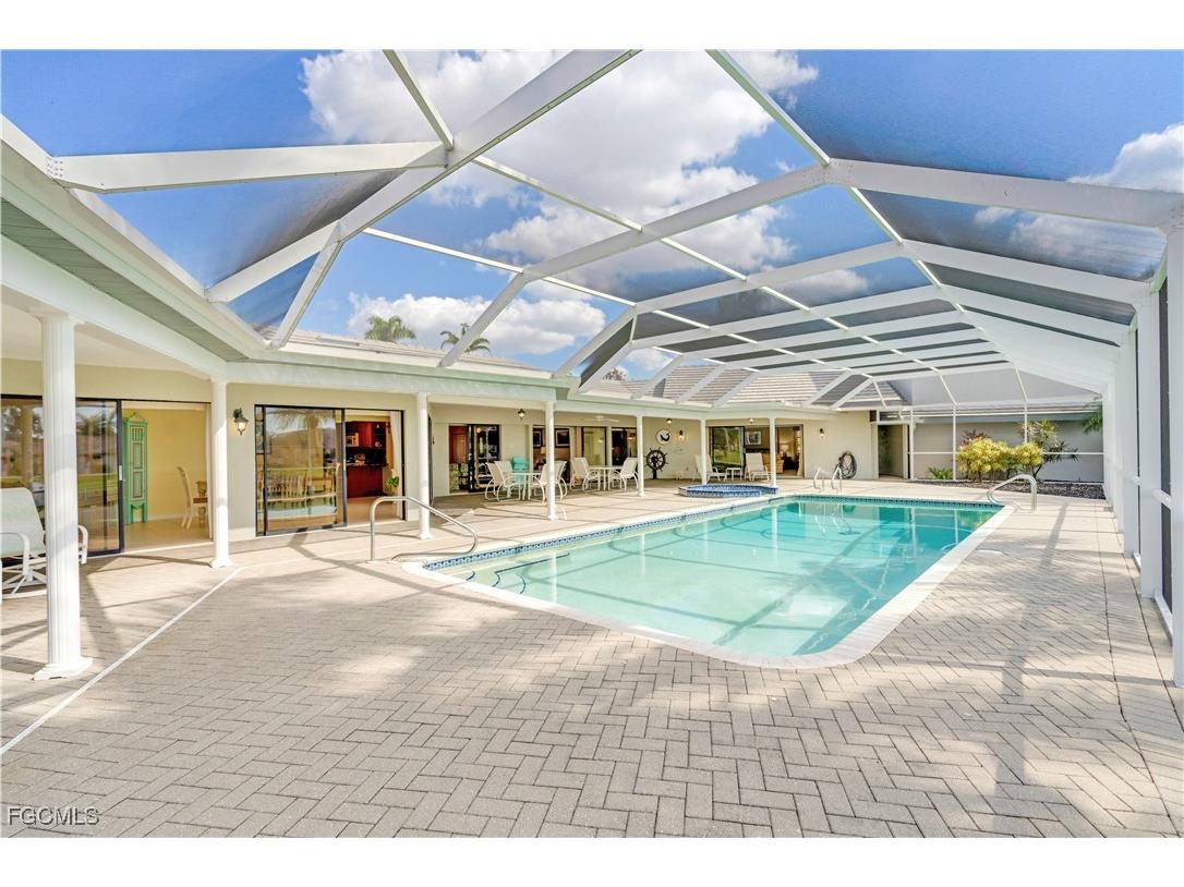 1358 Wainwright Way Fort Myers FL 33919 2026002357 image10