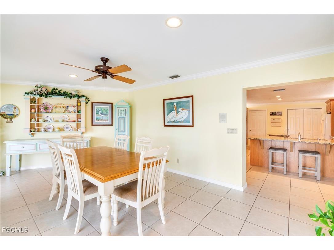 1358 Wainwright Way Fort Myers FL 33919 2026002357 image23