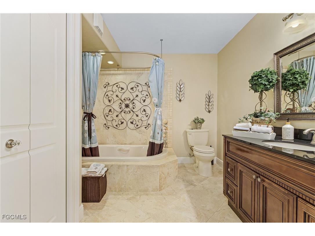 13580 Brynwood Lane Fort Myers FL 33912 2025011378 image30