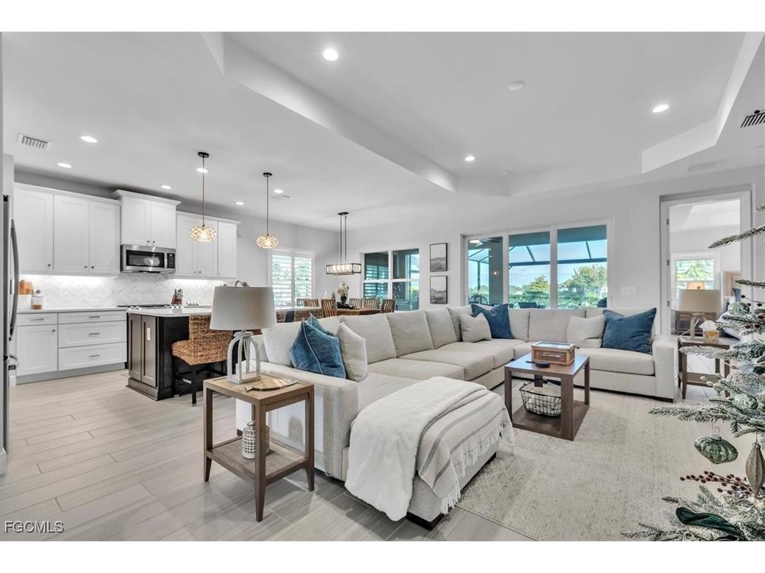 13585 Heritage Preserve Drive Fort Myers FL 33905 2025022980 image8