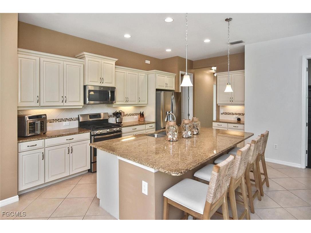 13586 Starwood Lane Fort Myers FL 33912 2025023542 image10