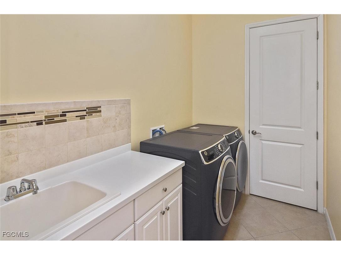 13586 Starwood Lane Fort Myers FL 33912 2025023542 image28