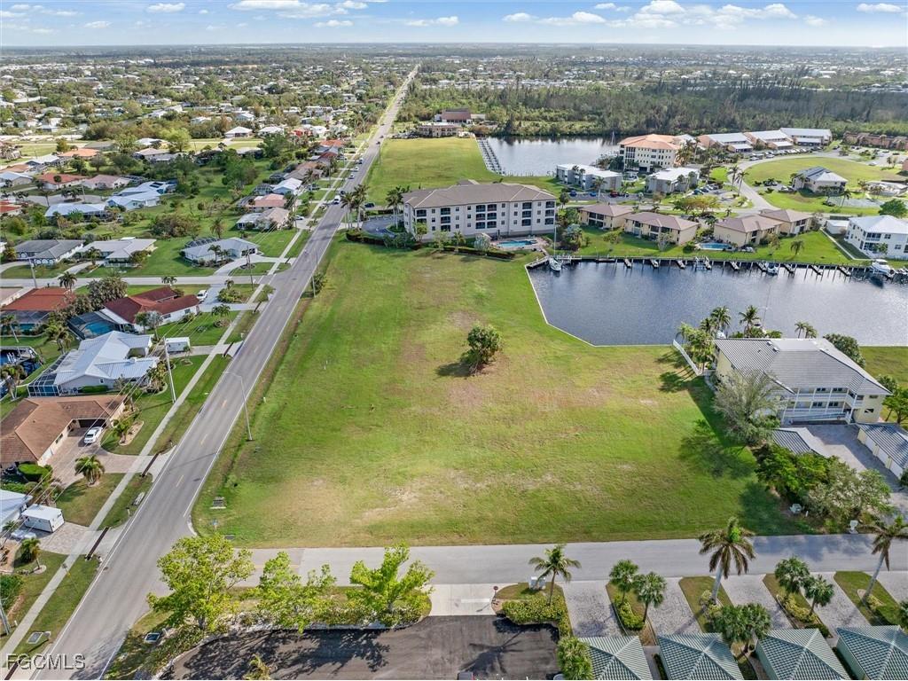 1359 Aqui Esta Drive Punta Gorda FL 33950 2025016555 image4