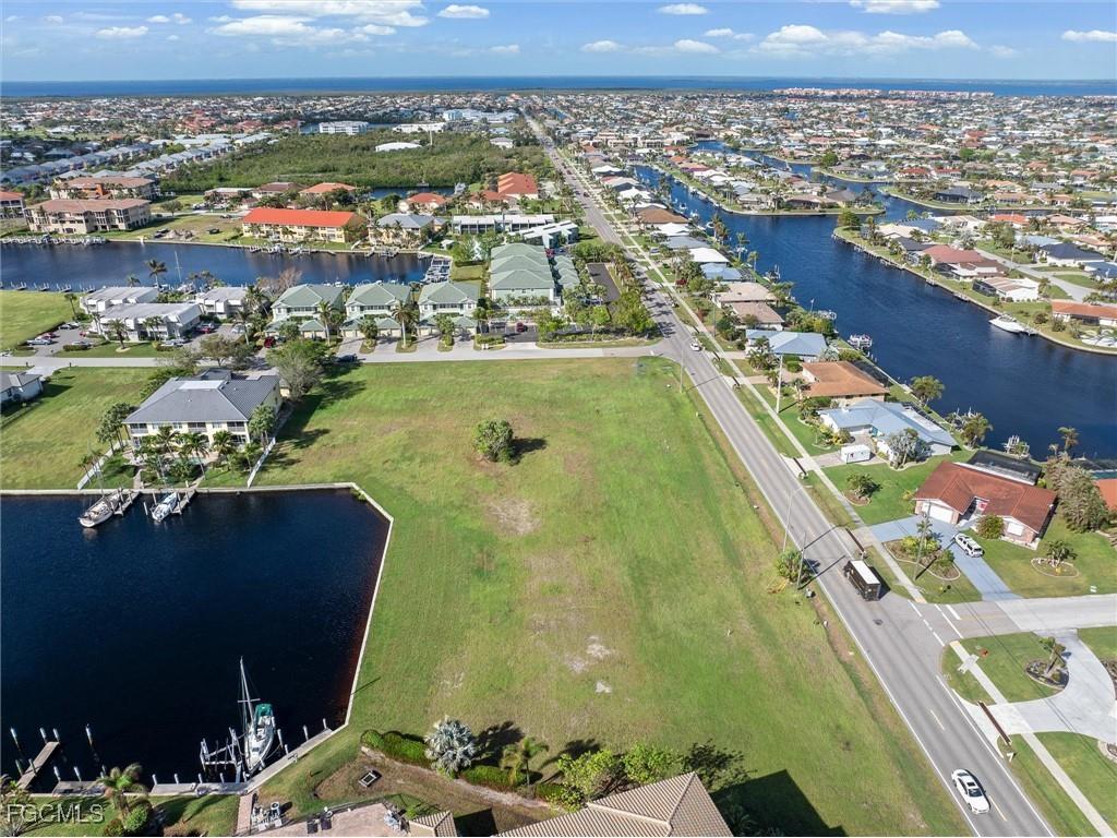 1359 Aqui Esta Drive Punta Gorda FL 33950 2025016555 image5