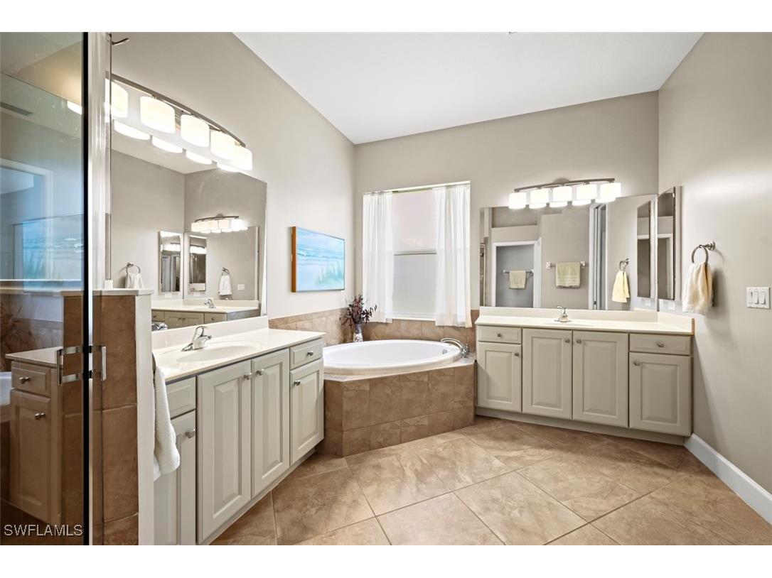 13592 Troia Drive Estero FL 33928 225080421 image20