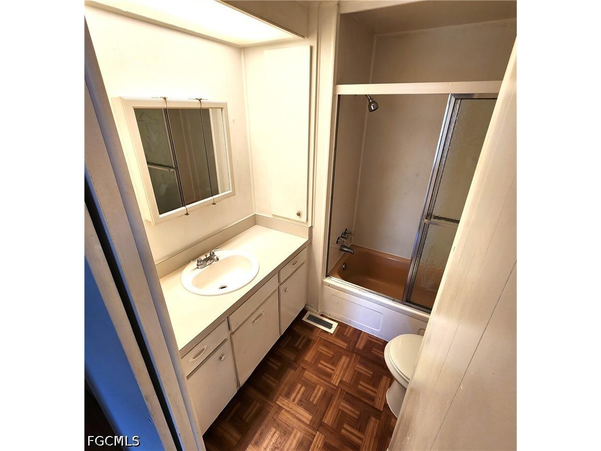 136 Amber Avenue North Fort Myers FL 33917 2026022638 image21