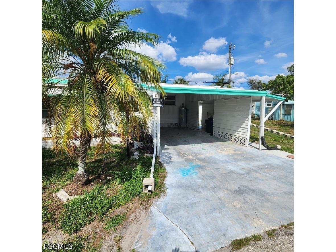 136 Amber Avenue North Fort Myers FL 33917 2026022638 image8