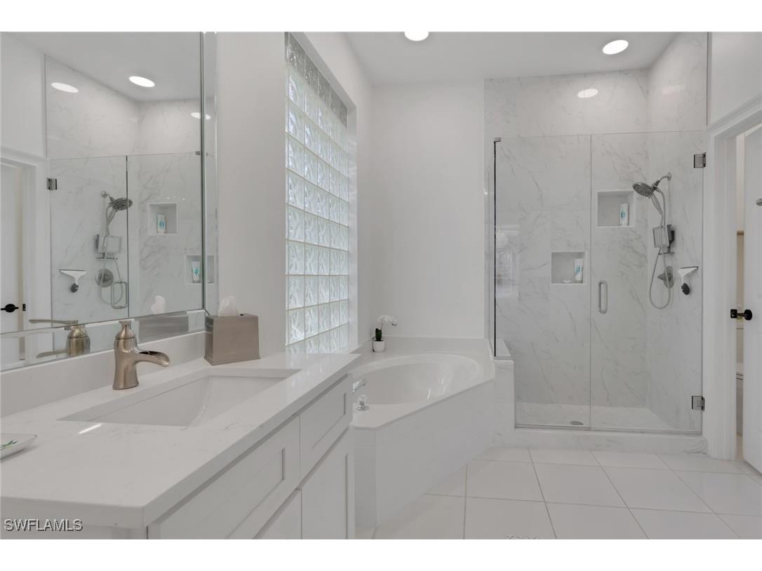 136 April Sound Drive Naples FL 34119 225085259 image12