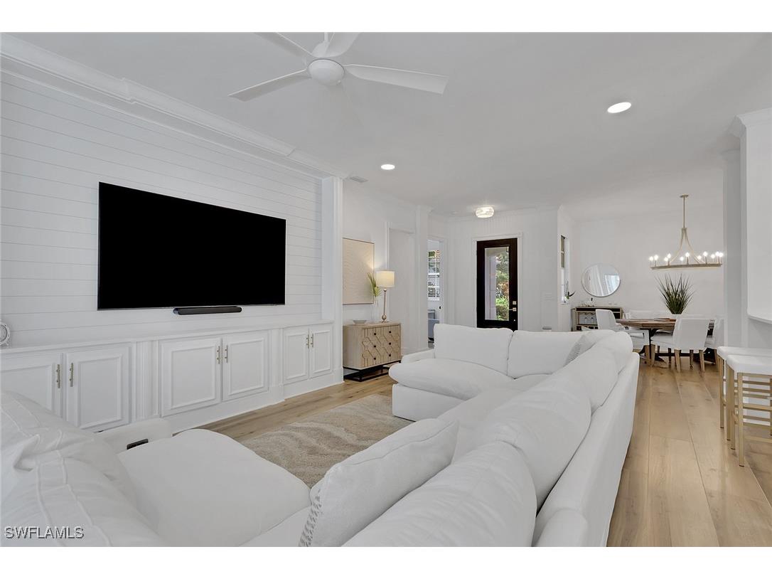 136 April Sound Drive Naples FL 34119 225085259 image2