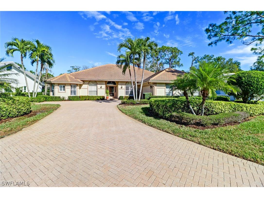 136 Edgemere Way S Naples FL 34105 223000260 image1
