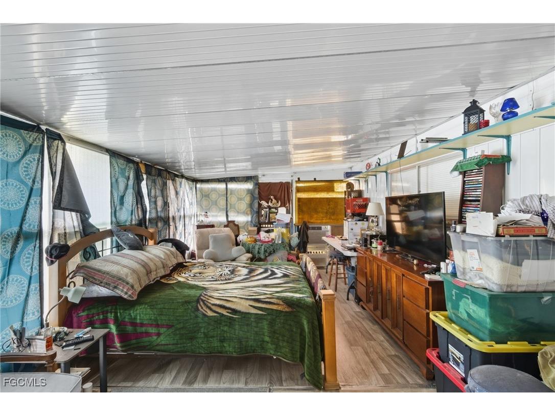 136 Lexington Avenue Fort Myers FL 33908 2025011516 image16