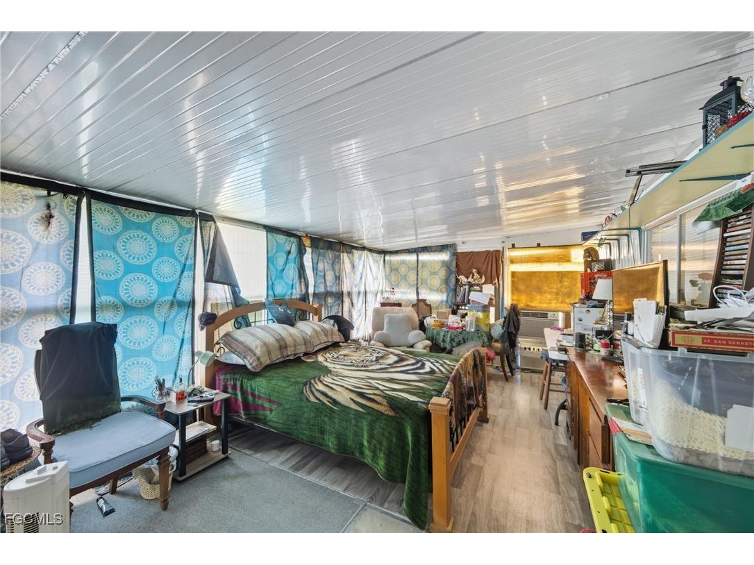 136 Lexington Avenue Fort Myers FL 33908 2025011516 image17