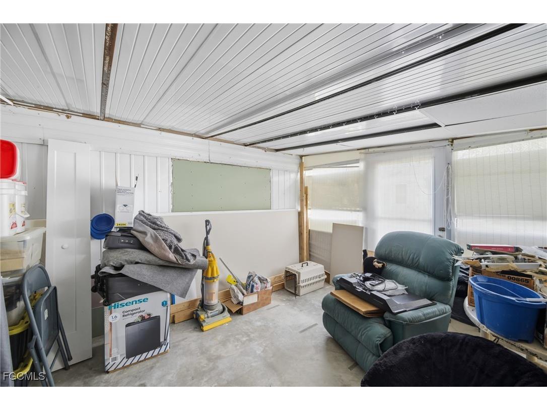 136 Lexington Avenue Fort Myers FL 33908 2025011516 image21