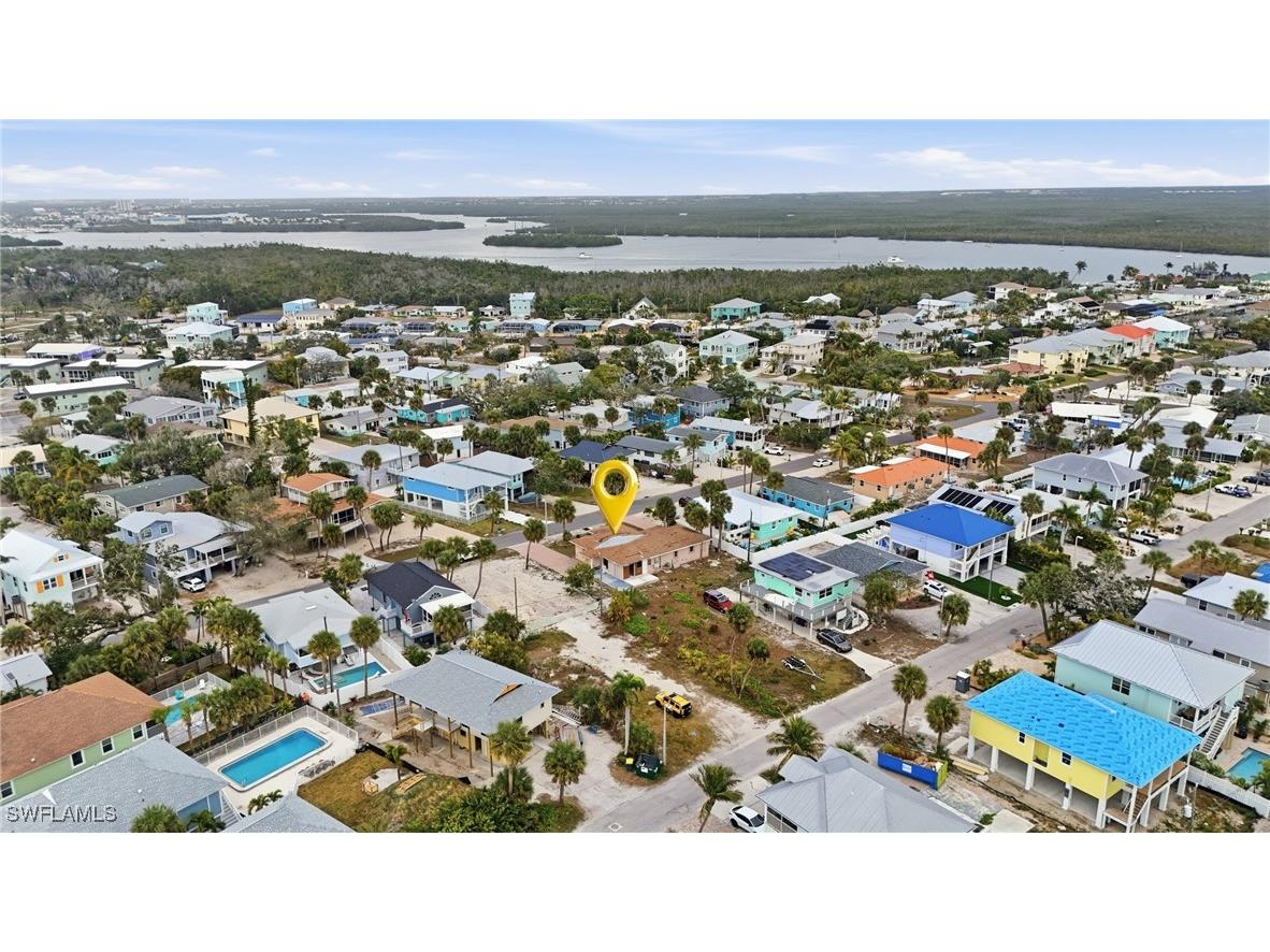 136 Madison Court Fort Myers Beach FL 33931 226001722 image11