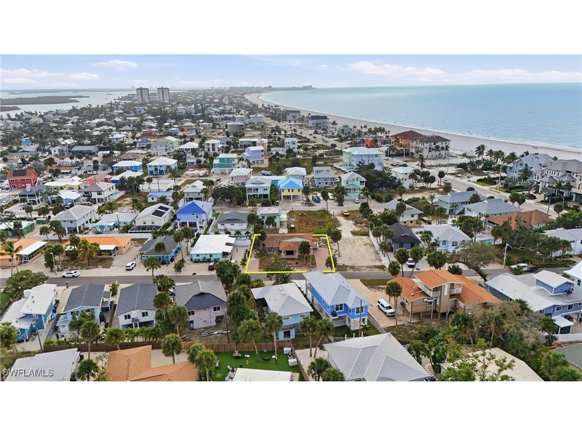 136 Madison Court Fort Myers Beach FL 33931 226001722 image2