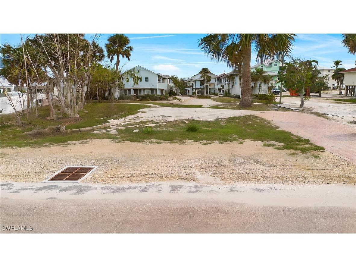 136 Madison Court Fort Myers Beach FL 33931 226001722 image24