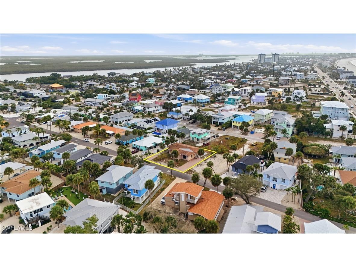 136 Madison Court Fort Myers Beach FL 33931 226001722 image3