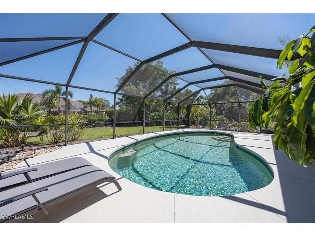 136 Old Tamiami Trail Naples FL 34110 225029771 image20