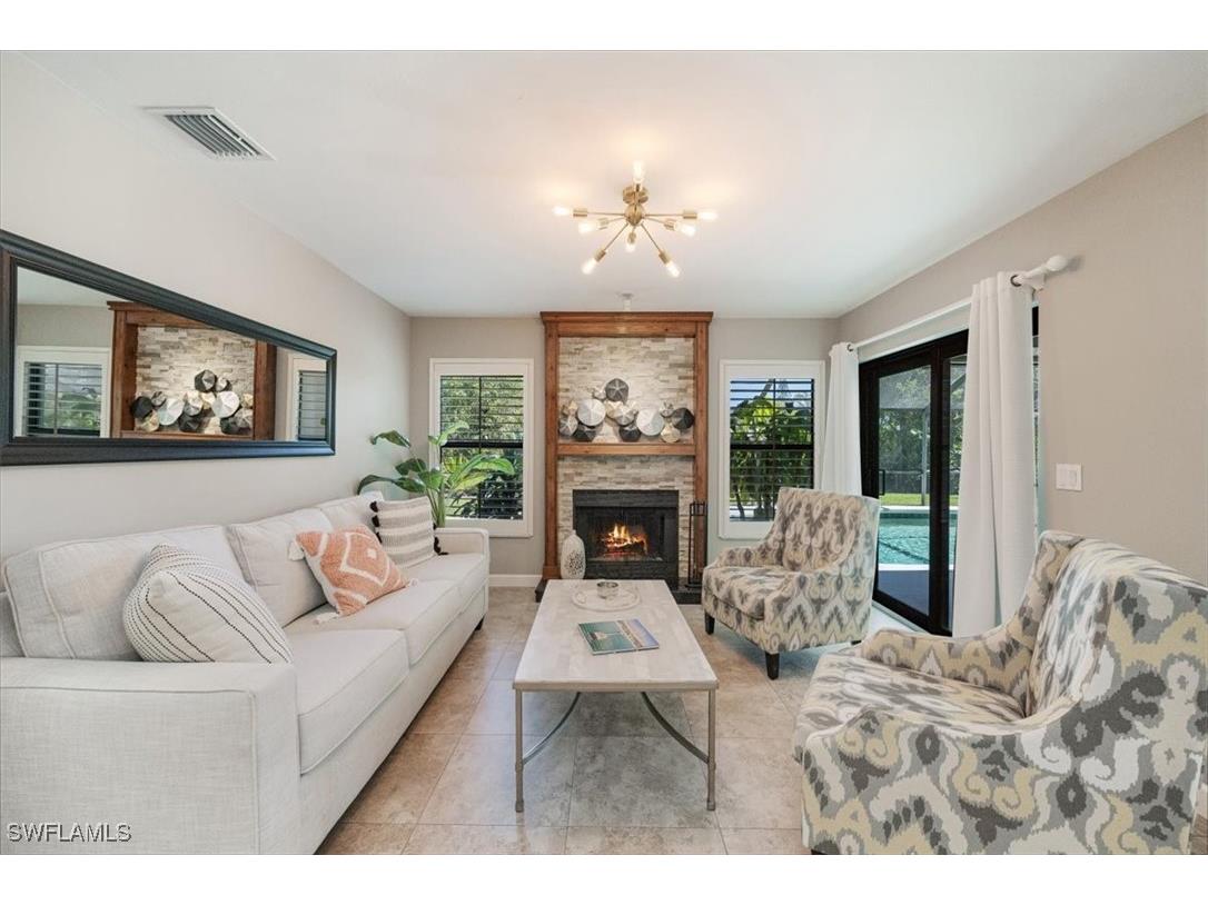 136 Old Tamiami Trail Naples FL 34110 225029771 image4